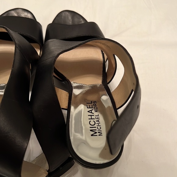 Michael Kors Platform Shoe - Picture 5 of 5